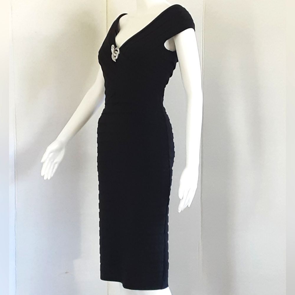 TADASHI SHOJI Black Bodycon Bandage Pleated V-Neck Cocktail Dress Sz S